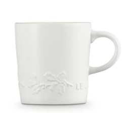 Le Creuset Holly Collectie Mok 200 Ml Aardewerk Katoenwit 11 Le Creuset Holly Collectie Mok 200 Ml Aardewerk Katoenwit -Glaswerk Winkel lc 20200529 zs ps fs 60303204311511 005